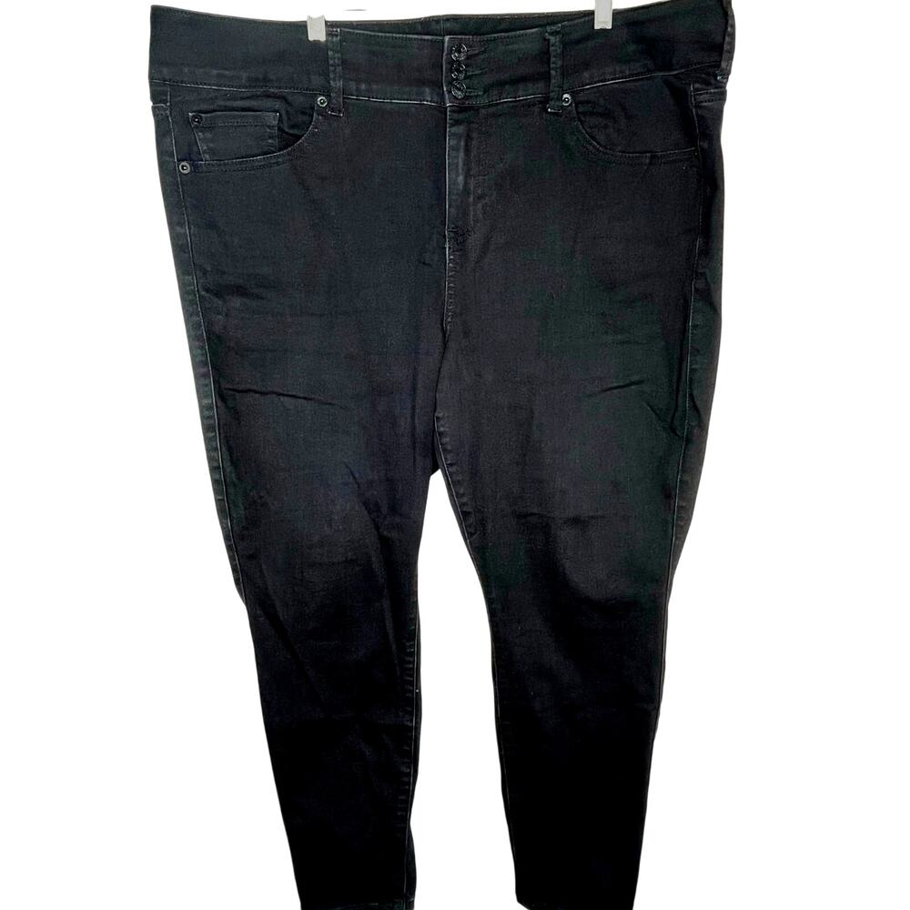 Torrid Super Soft Jegging in black, size 22S, EUC